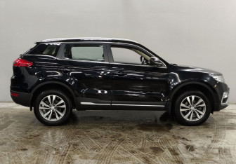 Подержанный автомобиль Geely Atlas 2021 года (4 фото)