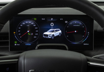 Подержанный автомобиль Chery Tiggo 9 2024 года (15 фото)