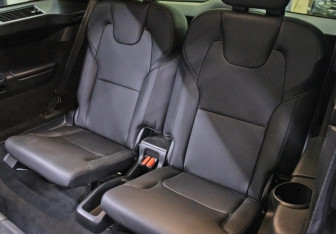 Подержанный автомобиль Volvo XC90 2019 года (13 фото)