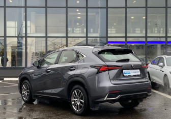 Подержанный автомобиль Lexus NX 2020 года (7 фото)