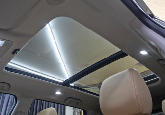 Подержанный автомобиль Evolute i-SPACE 2024 года (23 фото)