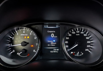 Подержанный автомобиль Nissan Qashqai 2019 года (13 фото)