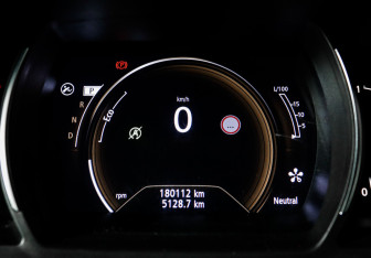 Подержанный автомобиль Renault Scenic 2018 года (11 фото)