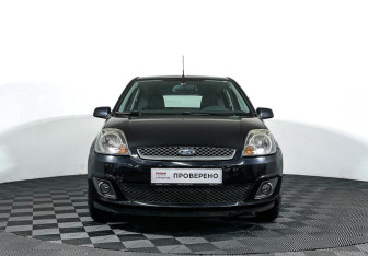 Подержанный автомобиль Ford Fiesta Hatchback 2007 года (2 фото)