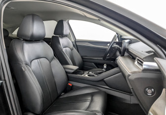 Подержанный автомобиль Kia K5 2020 года (24 фото)