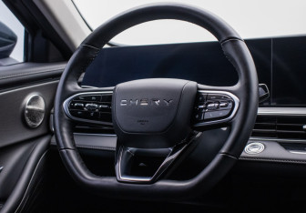 Подержанный автомобиль Chery Arrizo 8 2024 года (15 фото)