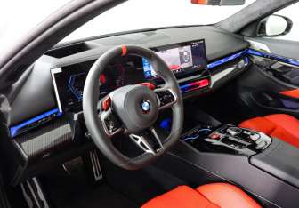 Новый BMW M5 Sedan 2025 (11 фото)