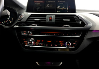 Подержанный автомобиль BMW X4 2019 года (15 фото)