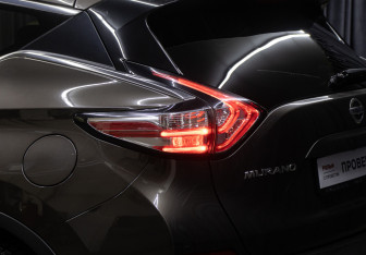 Подержанный автомобиль Nissan Murano Suv 2019 года (25 фото)