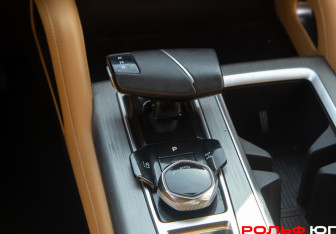 Подержанный автомобиль Changan Hunter Plus 2023 года (14 фото)