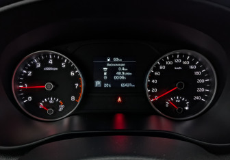 Подержанный автомобиль Kia Sportage 2021 года (15 фото)