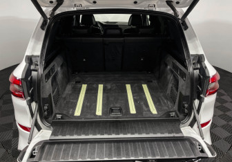 Подержанный автомобиль BMW X5 2020 года (9 фото)