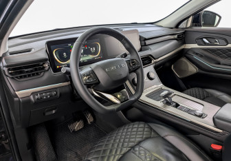 Подержанный автомобиль Exeed TXL 2022 года (16 фото)