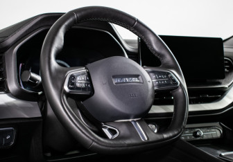 Подержанный автомобиль Haval F7x 2023 года (14 фото)