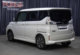 Подержанный автомобиль Mitsubishi Delica D:2 Microvan 2019 года (7 фото)