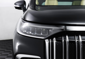 Подержанный автомобиль Voyah Dream 2023 года (31 фото)