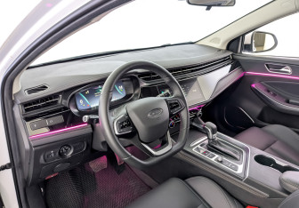 Подержанный автомобиль Omoda S5 2024 года (16 фото)