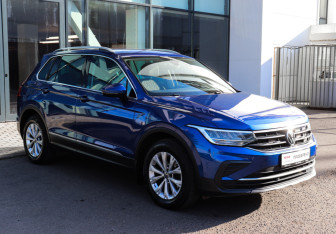 Подержанный автомобиль Volkswagen Tiguan 2021 года (3 фото)