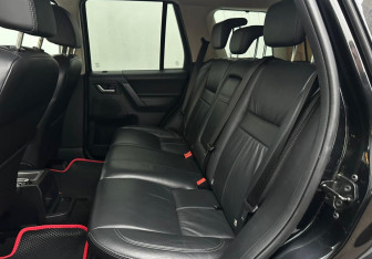 Подержанный автомобиль Land Rover Freelander 2012 года (10 фото)