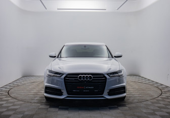 Подержанный автомобиль Audi A6 Sedan 2017 года (2 фото)