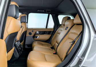 Подержанный автомобиль Land Rover Range Rover 2020 года (12 фото)