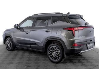 Подержанный автомобиль Москвич 3 2023 года (7 фото)