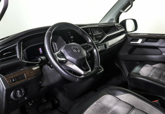 Подержанный автомобиль Volkswagen Multivan 2020 года (9 фото)