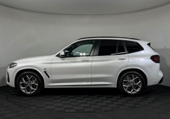 Подержанный автомобиль BMW X3 2022 года (5 фото)