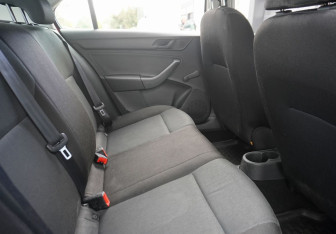 Подержанный автомобиль Skoda Rapid Liftback 2014 года (10 фото)