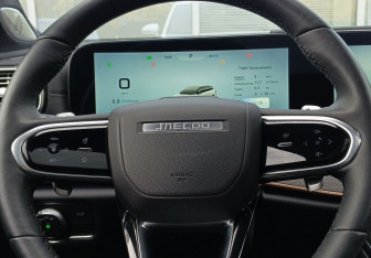 Подержанный автомобиль Jaecoo J8 2024 года (13 фото)