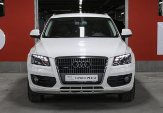 Подержанный автомобиль Audi Q5 2012 года (2 фото)