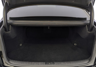 Подержанный автомобиль Hyundai Genesis 2016 года (10 фото)