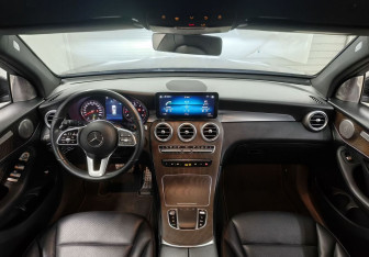 Подержанный автомобиль Mercedes-Benz GLC Coupe 2020 года (11 фото)