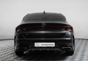 Подержанный автомобиль Kia K5 2020 года (6 фото)