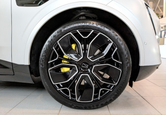 Новый Avatr 11 2025 (7 фото)