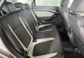 Подержанный автомобиль LADA (ВАЗ) Vesta Wagon 2019 года (10 фото)