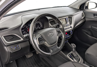 Подержанный автомобиль Hyundai Solaris Sedan 2018 года (15 фото)