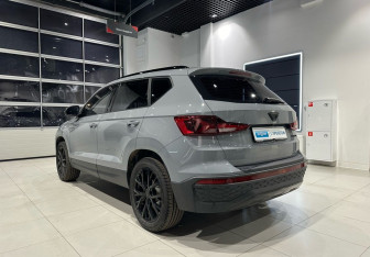 Подержанный автомобиль Jetta VS5 2023 года (7 фото)