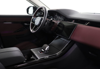 Подержанный автомобиль Land Rover Range Rover Evoque 2024 года (9 фото)