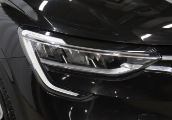 Подержанный автомобиль Renault Arkana 2019 года (30 фото)
