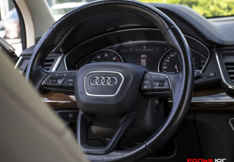 Подержанный автомобиль Audi Q5 2017 года (14 фото)