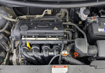 Подержанный автомобиль Kia Rio Sedan 2013 года (9 фото)