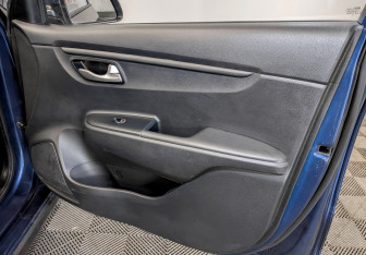 Подержанный автомобиль Kia Rio Hatchback 2021 года (22 фото)