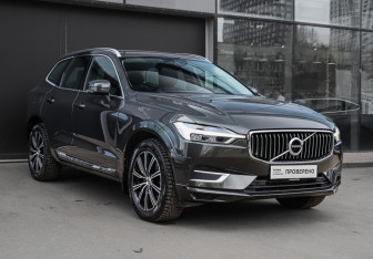 Подержанный автомобиль Volvo XC60 2019 года (3 фото)