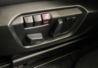 Подержанный автомобиль BMW X3 2017 года (19 фото)