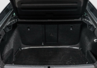 Подержанный автомобиль Skoda Octavia Liftback 2022 года (16 фото)