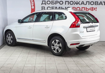Подержанный автомобиль Volvo XC60 2015 года (6 фото)