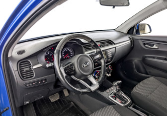 Подержанный автомобиль Kia Rio Hatchback 2020 года (16 фото)