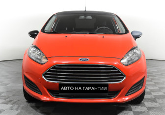 Подержанный автомобиль Ford Fiesta Sedan 2016 года (2 фото)