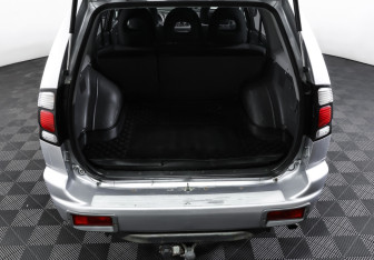 Подержанный автомобиль Mitsubishi Pajero Sport 2008 года (10 фото)